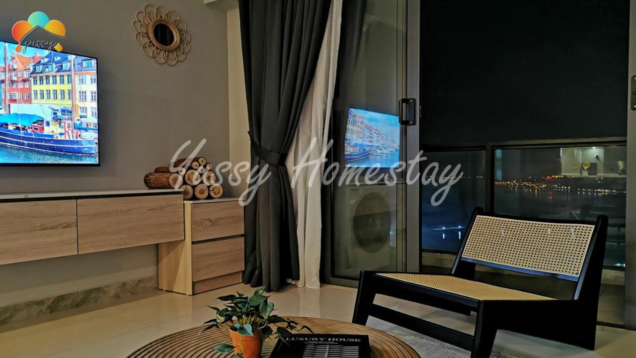 Yussy 2 Bedroom Sea View Condo At R&F Princess Cove Johor Bahru Exteriör bild