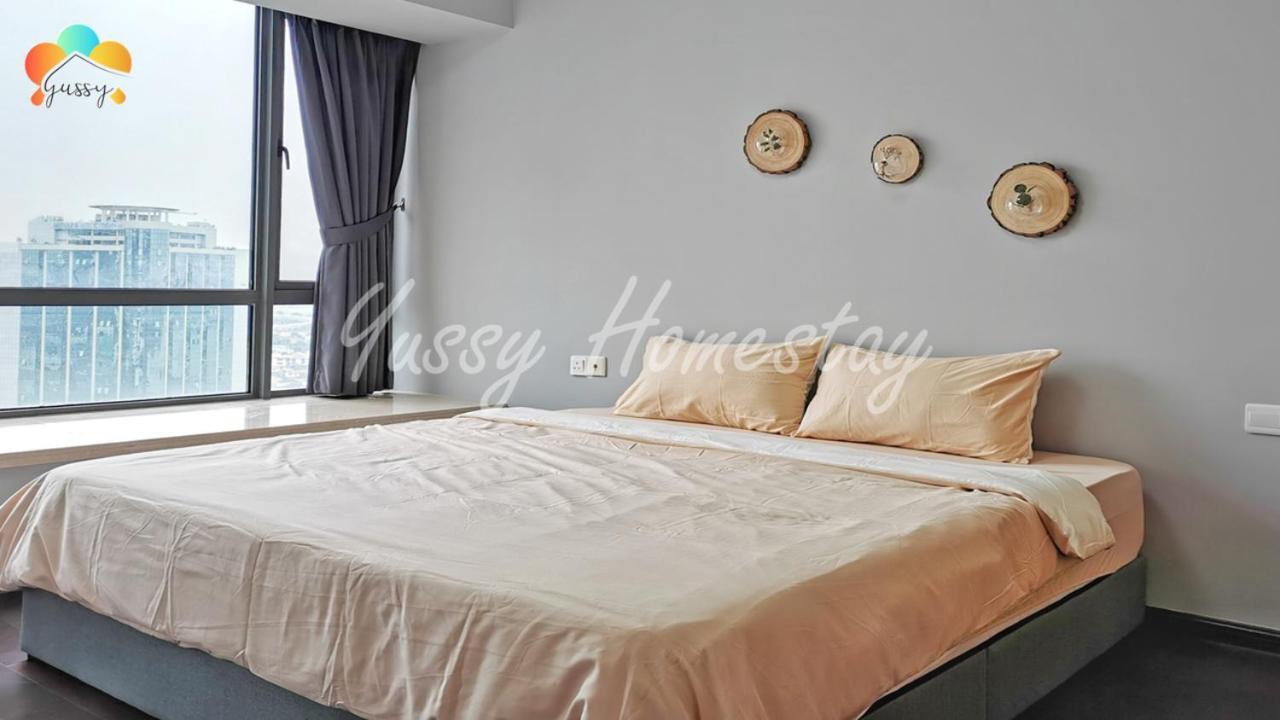 Yussy 2 Bedroom Sea View Condo At R&F Princess Cove Johor Bahru Exteriör bild