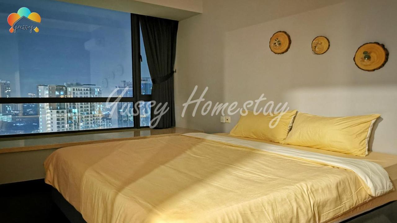 Yussy 2 Bedroom Sea View Condo At R&F Princess Cove Johor Bahru Exteriör bild