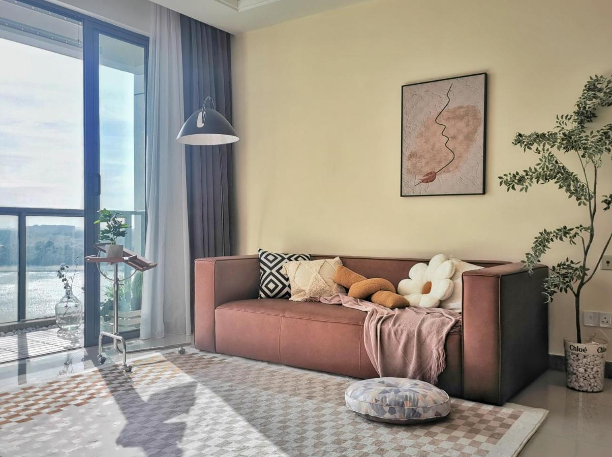 Yussy 2 Bedroom Sea View Condo At R&F Princess Cove Johor Bahru Exteriör bild