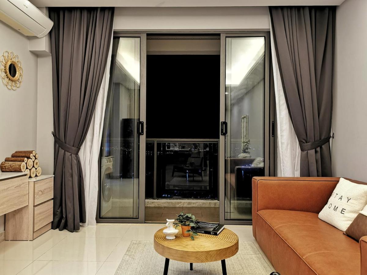 Yussy 2 Bedroom Sea View Condo At R&F Princess Cove Johor Bahru Exteriör bild