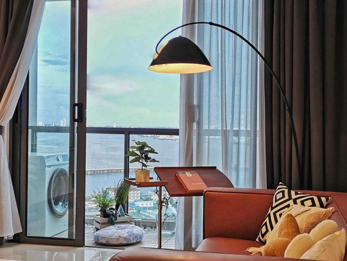 Yussy 2 Bedroom Sea View Condo At R&F Princess Cove Johor Bahru Exteriör bild