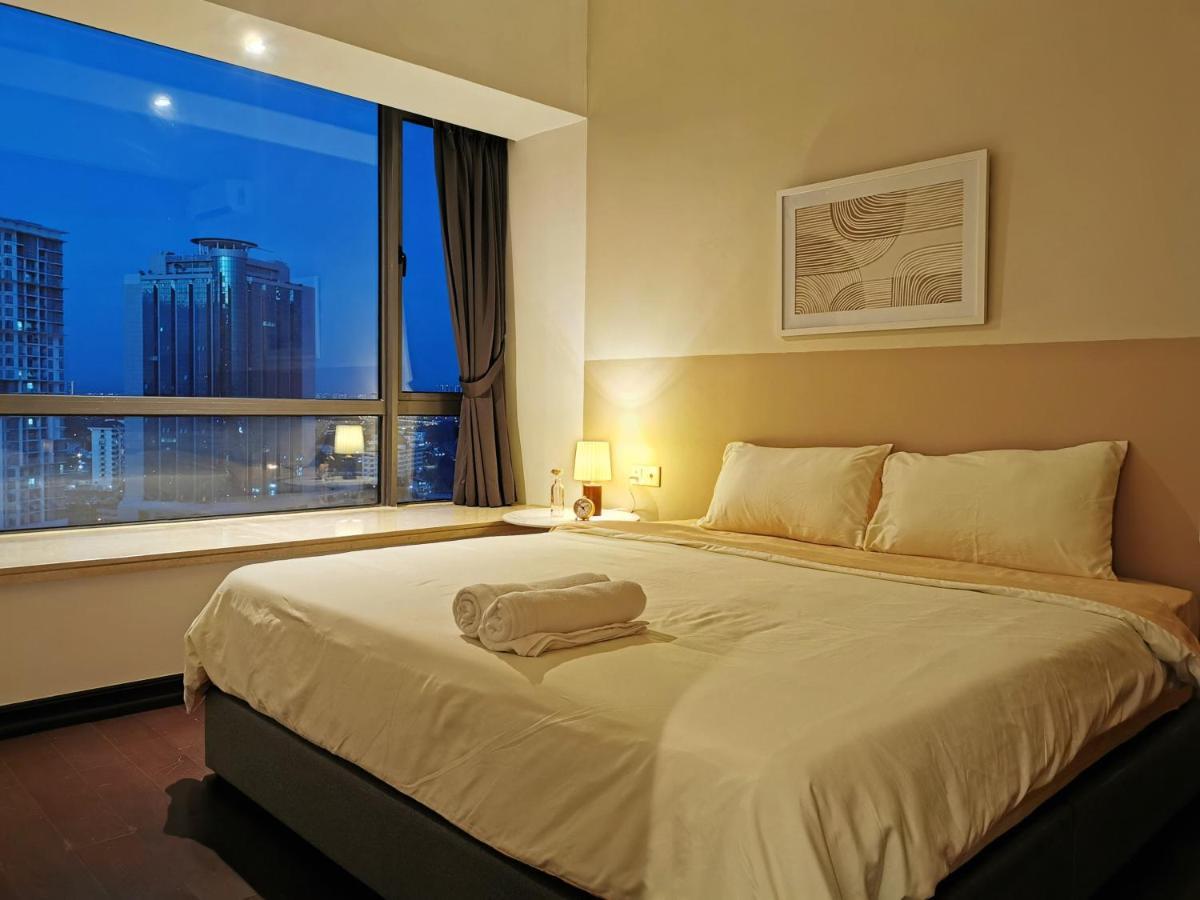 Yussy 2 Bedroom Sea View Condo At R&F Princess Cove Johor Bahru Exteriör bild